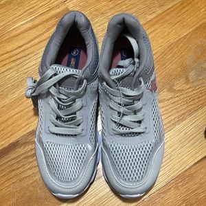 US polo sneaker woman size 6 brand new